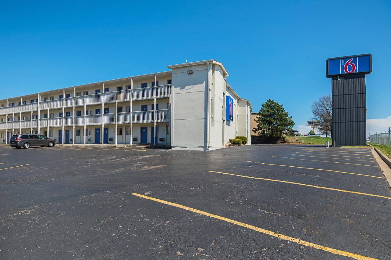 Motel 6-Blue Springs, Mo Zewnętrze zdjęcie