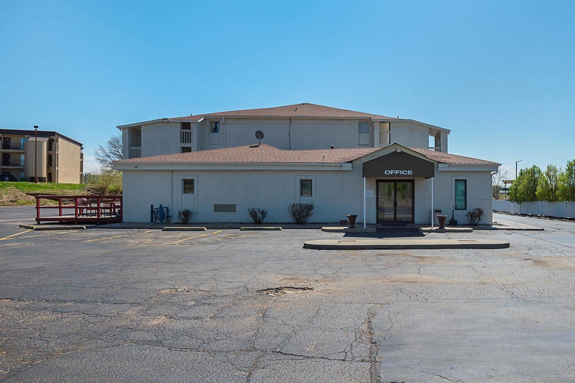 Motel 6-Blue Springs, Mo Zewnętrze zdjęcie
