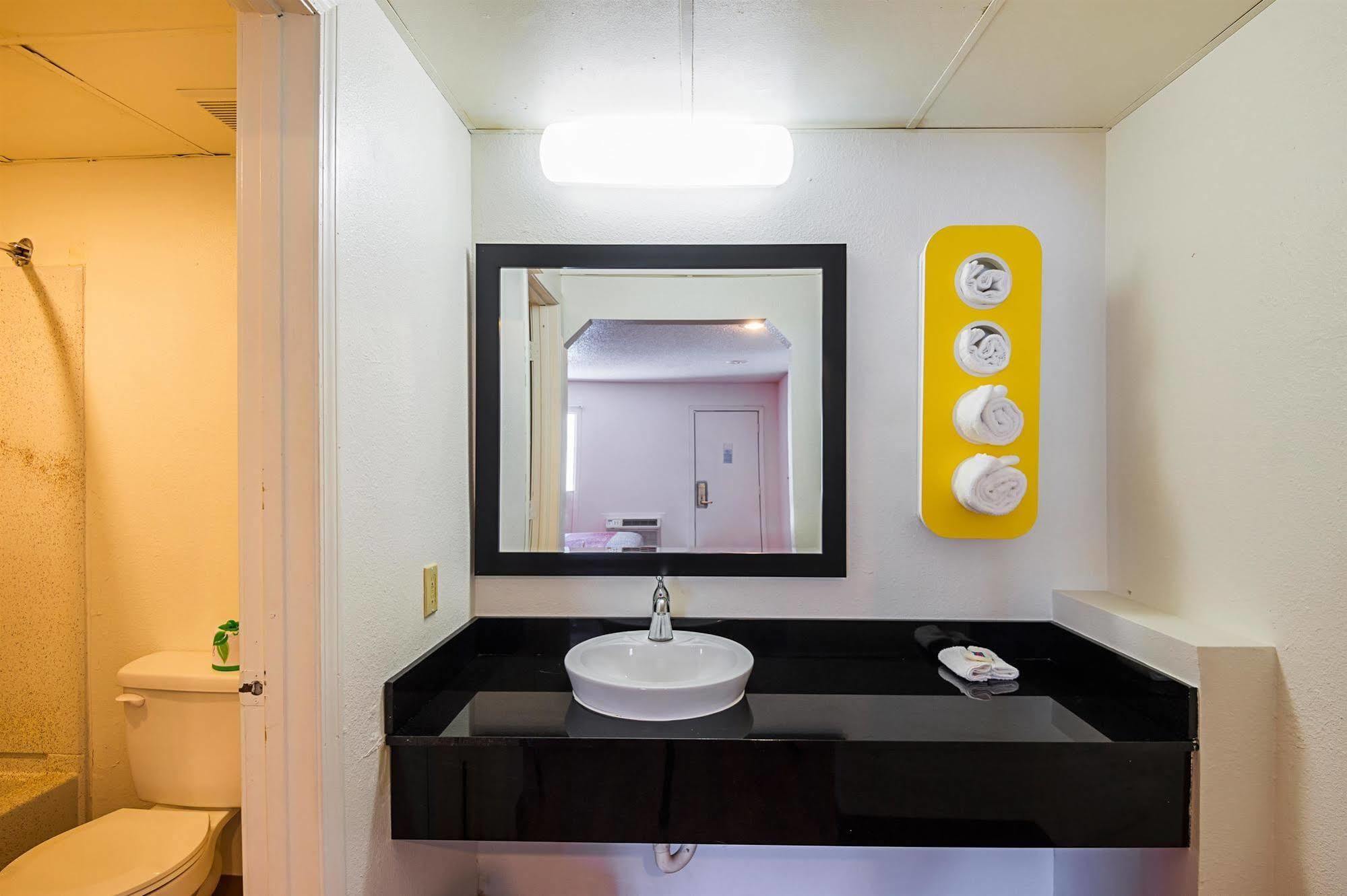 Motel 6-Blue Springs, Mo Zewnętrze zdjęcie