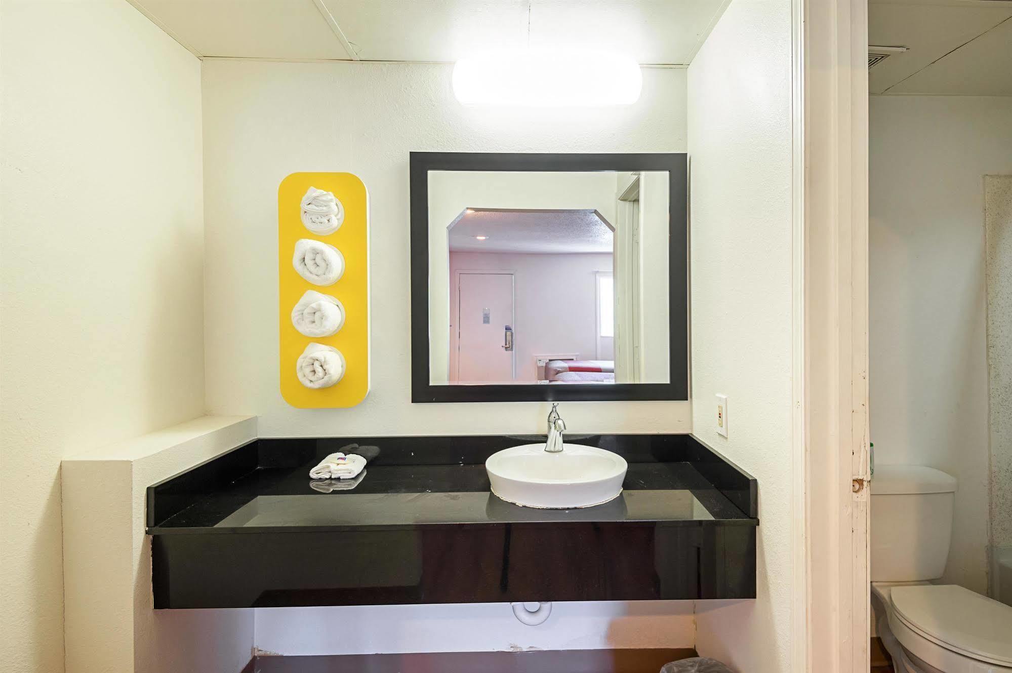 Motel 6-Blue Springs, Mo Zewnętrze zdjęcie